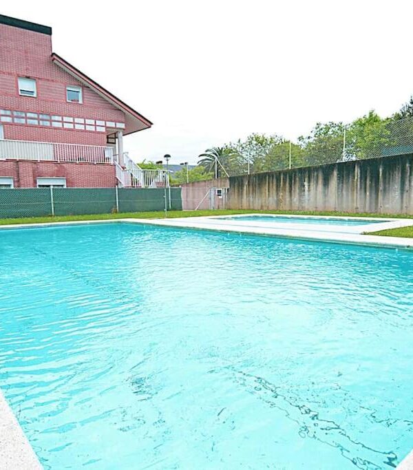 Magnífico dúplex con piscina