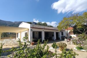 Casa de Mariseta y Tonet