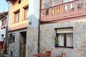 Casa de Aldea y Atelier de Cerámica Asgaya