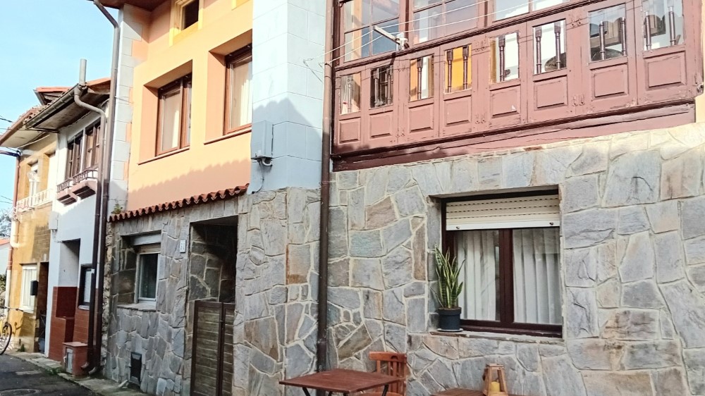 Casa de Aldea y Atelier de Cerámica Asgaya