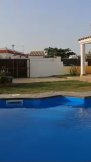Chalet con piscina. Conil