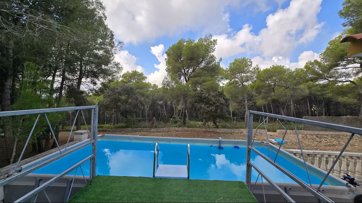 Refugio del Bosque. Castellet i la Gornal. - Imagen 2